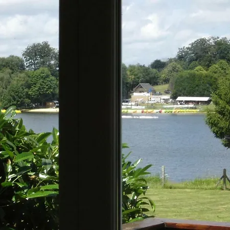 Lakeside Haven *